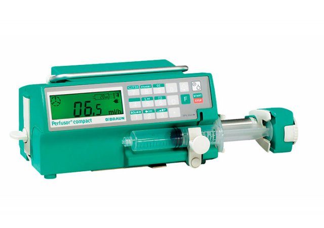 Flexible precision syringe pump. The integrated connector system allows linkage of three pumps to one power package. ||
