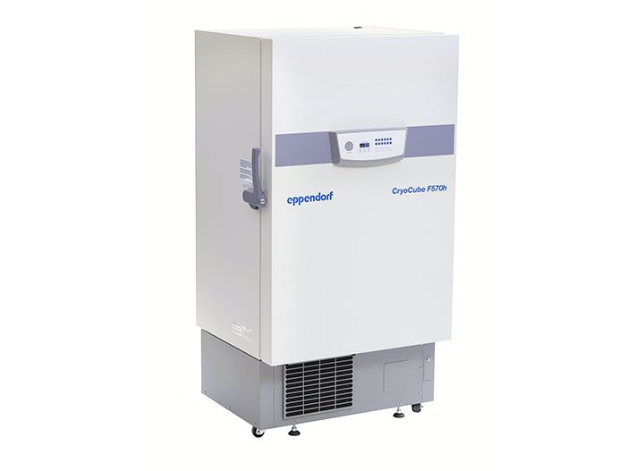 Cryocube F 570h Die Eppendorf Ultratiefkühlschränke verbinden hohe Lagerkapazität mit Energieersparnis. Die neue Produktlinie verbraucht dank neuem Hochleistungslüfter, -kompressor und -kondensator wesentlich weniger Energie.